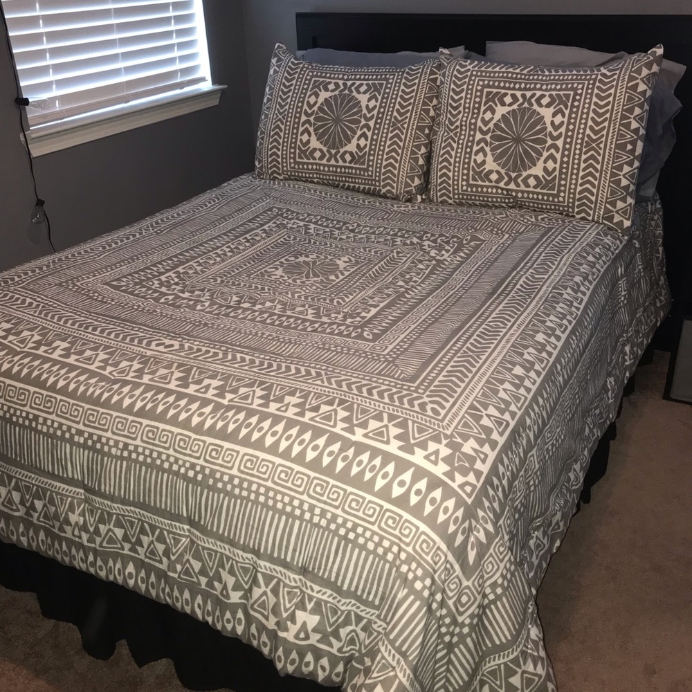 Urban Outfitters Comforter
